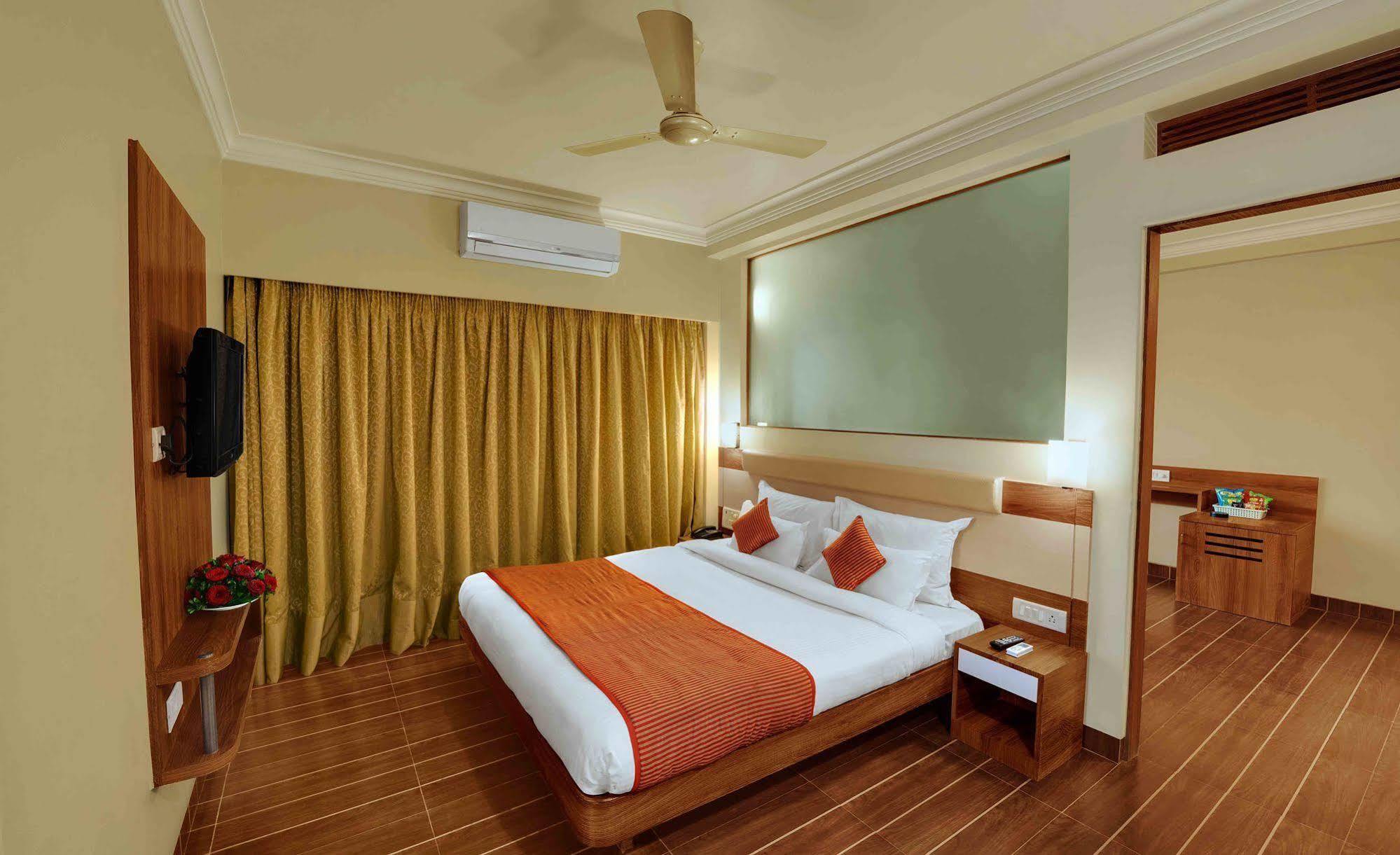Daiwik Hotels Shirdi Zewnętrze zdjęcie